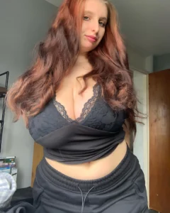 Jasmine: British BBW on a Road to 350K and Beyond