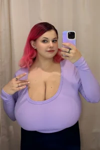 Kawaii Hater: Ukraine's 38Q Natural Wonder with Huge Curves