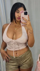 Curves and Confidence: The Empowering Rise of Prakriti Saha