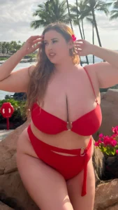 Lauren Sangster: Unstoppable Big Curves Conquer Instagram