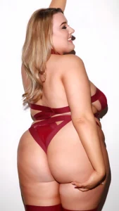 How Laura Morgan Built a 177K Empire on Curves