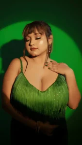 Varsha Mallick and the Art of Letting Curves Speak