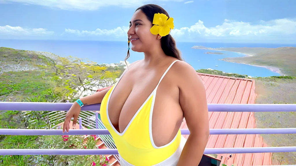 Roserayy: The Texas Beauty with Big Curves Saving Dogs Roserayy: The Texas Beauty with Big Curves Saving Dogs