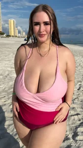 Scarlett: Taking Instagram by Storm with Nearly a Million Followers