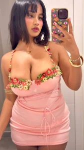 Curves and Confidence: The Empowering Rise of Prakriti Saha