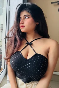 Unveiling Kayra, the Celestial Beauty with Curves That Captivate