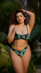 Aditi Mistry boobs: 38DD of unapologetic Instagram fame