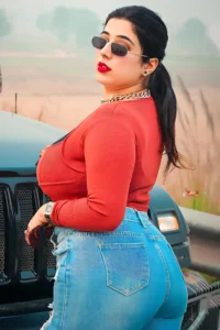 Plush Luxury: Apoorva Bhalla and the Art of Abundant Curves