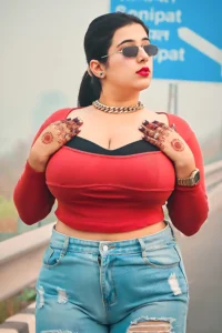 Plush Luxury: Apoorva Bhalla and the Art of Abundant Curves