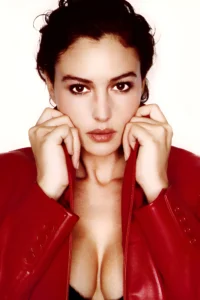 Monica Bellucci at 61 and the Art of Natural Elegance