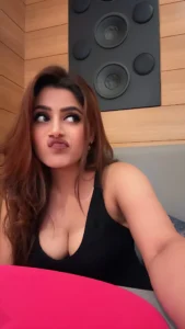 Rachna: Mumbai Charm and Natural Curves