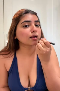 Anjali: 40K Fans, and Curves That Speak Louder Than Words