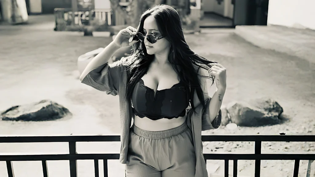Riya: Sassy Journey Through Dance, Fashion, and Natural Curves