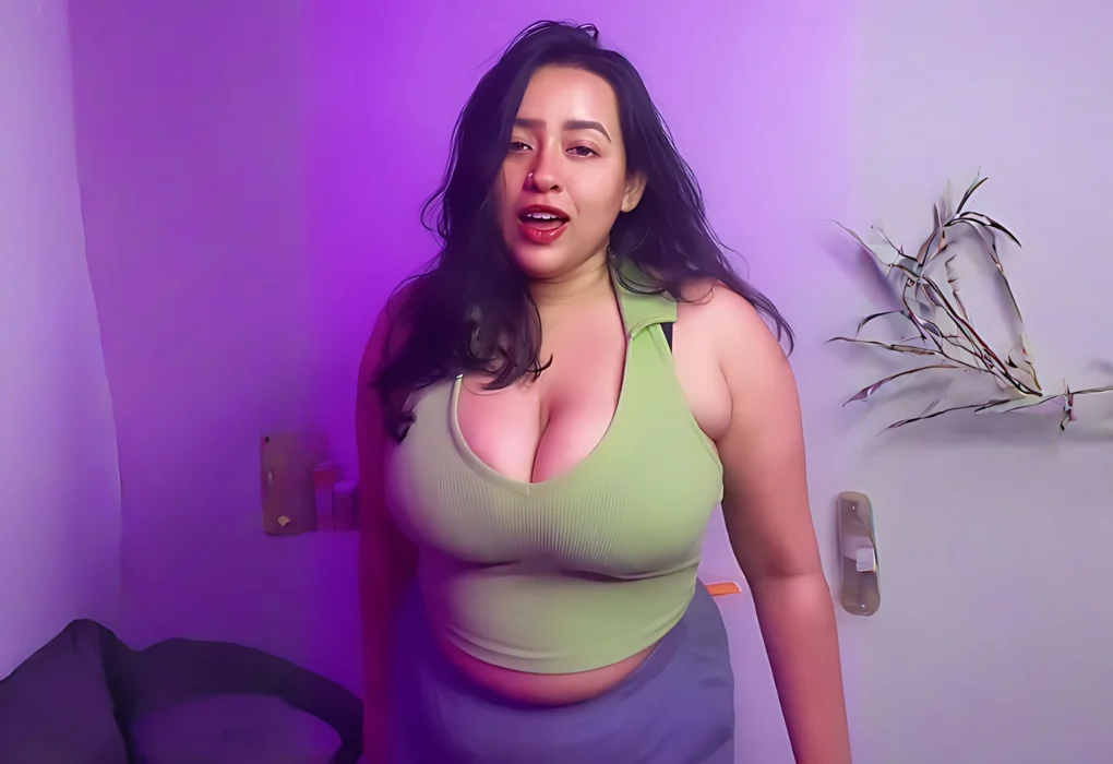 Riya Bhattacharya: Quiet Rise to 63K Followers
