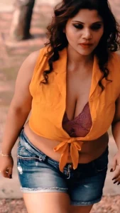Tora Rai and Her Natural 38H Curves