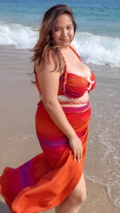 Shayani Bhowmik: Big Curves Is Her Loudest Style Statement