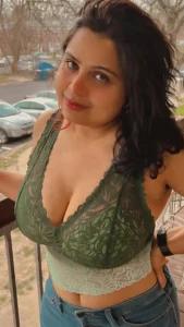 Payel: Big Curves Became Her Literary Stage