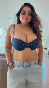 Payel: Big Curves Became Her Literary Stage