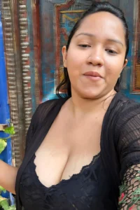 Shayani Bhowmik: Big Curves Is Her Loudest Style Statement