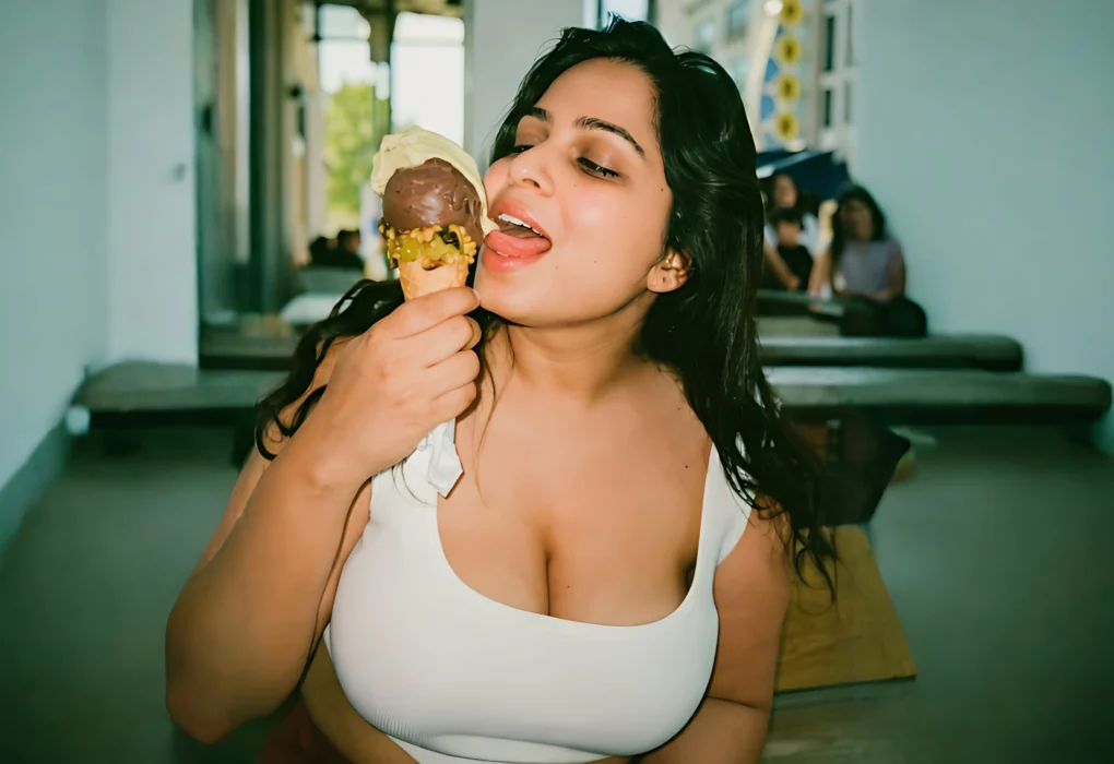 Payel: Big Curves Became Her Literary Stage