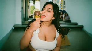 Payel: Big Curves Became Her Literary Stage