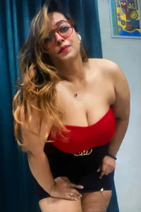 Jyoti Maurya: Celebrating Big Boobs, Bold Curves, and Confidence