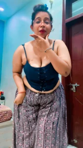 Jyoti Maurya: Celebrating Big Boobs, Bold Curves, and Confidence