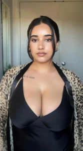 Aiesha Rai Big Boobs Story: Turning Curves Into Confidence