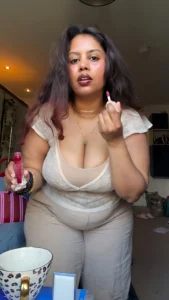 Rutuja: Storyteller Turning Big Boobs Into a Prophecy of Self-Love