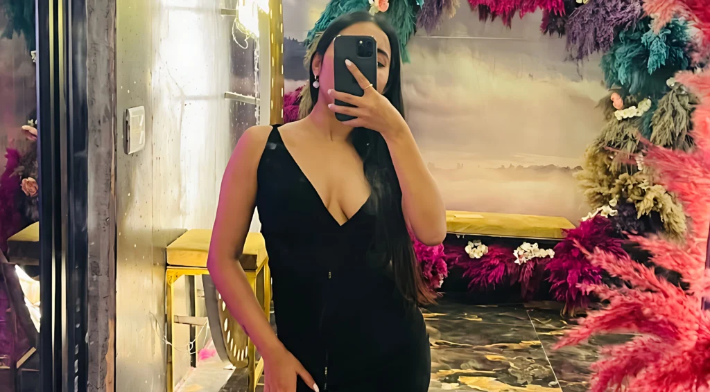 The Digital Aura of Surbhi Rajput: Redefining Confidence